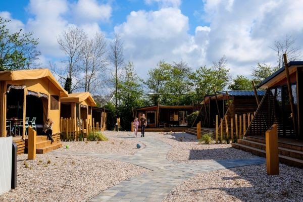 Ferienpark in Südholland mit verschiedenen Lodges